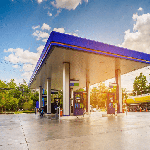 The Role of Technology in Enhancing User Experience at High-End Gas Stations