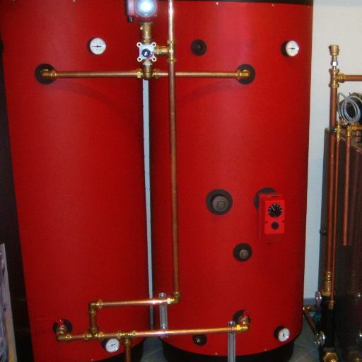 What Is a Stratified Hot Water Storage Tank?